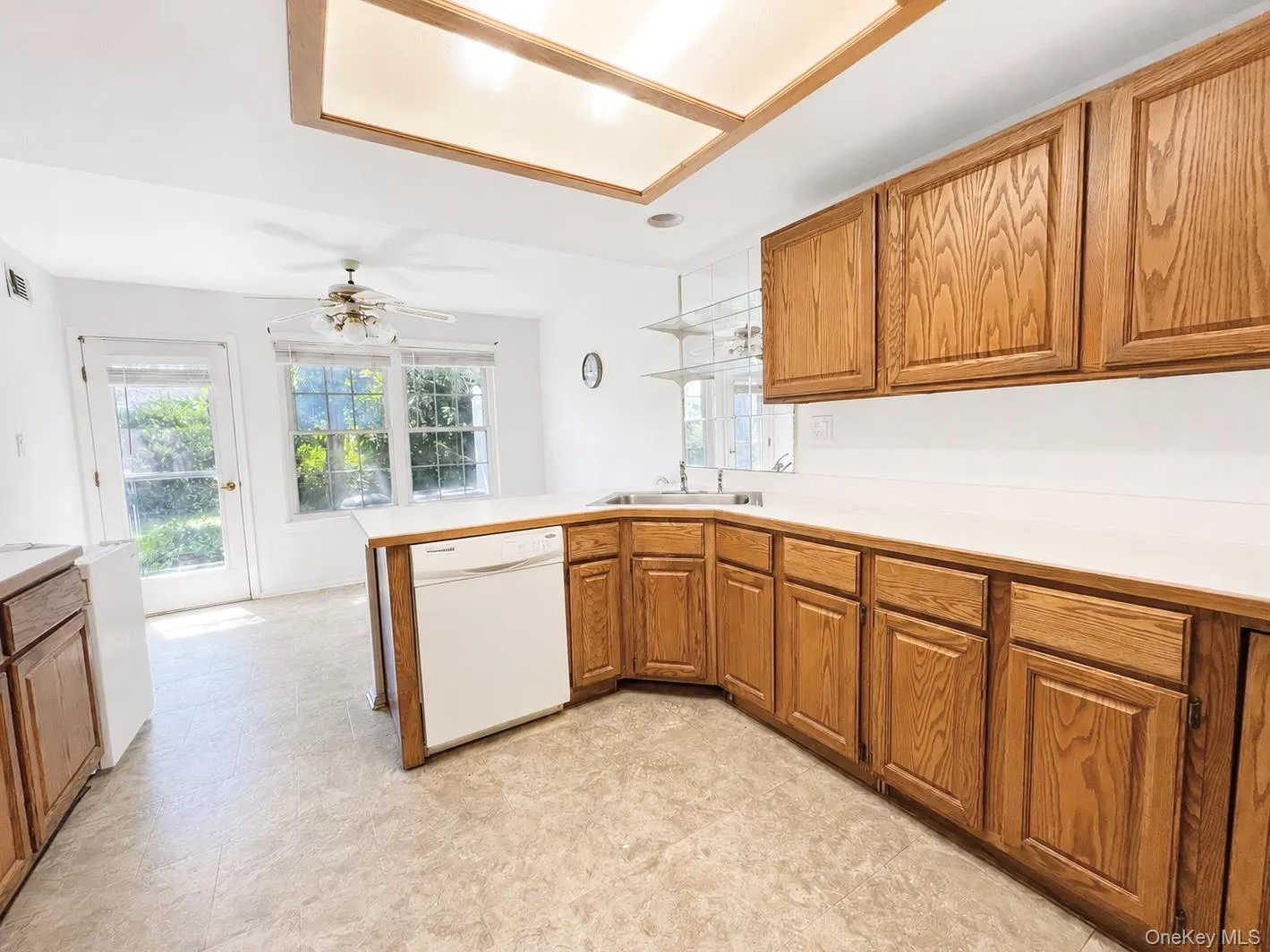 6 Oakdale Court, Brookhaven, NY, 2 Bedrooms Bedrooms, 6 Rooms Rooms,2 BathroomsBathrooms,Residential,For Rent,Oakdale,0,1042317 6 Oakdale Court, Brookhaven, NY, 2 Bedrooms Bedrooms, 6 Rooms Rooms,2 BathroomsBathrooms,Residential,For Rent,Oakdale,0,1042317