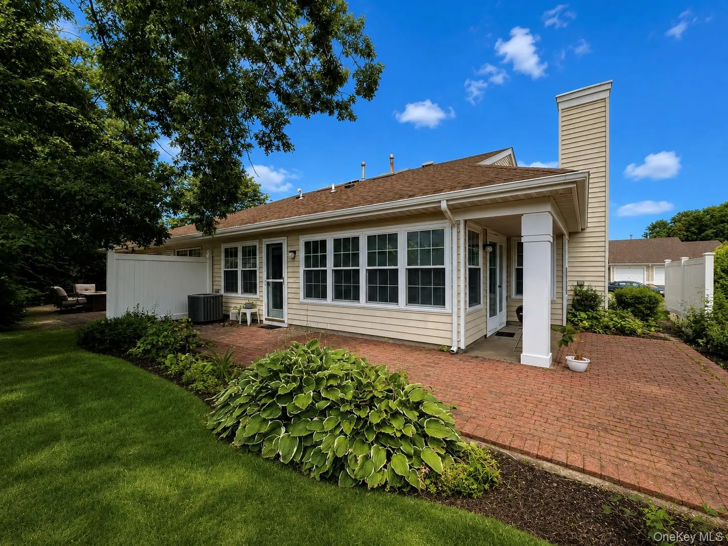 6 Oakdale Court, Brookhaven, NY, 2 Bedrooms Bedrooms, 6 Rooms Rooms,2 BathroomsBathrooms,Residential,For Rent,Oakdale,0,1042317 6 Oakdale Court, Brookhaven, NY, 2 Bedrooms Bedrooms, 6 Rooms Rooms,2 BathroomsBathrooms,Residential,For Rent,Oakdale,0,1042317
