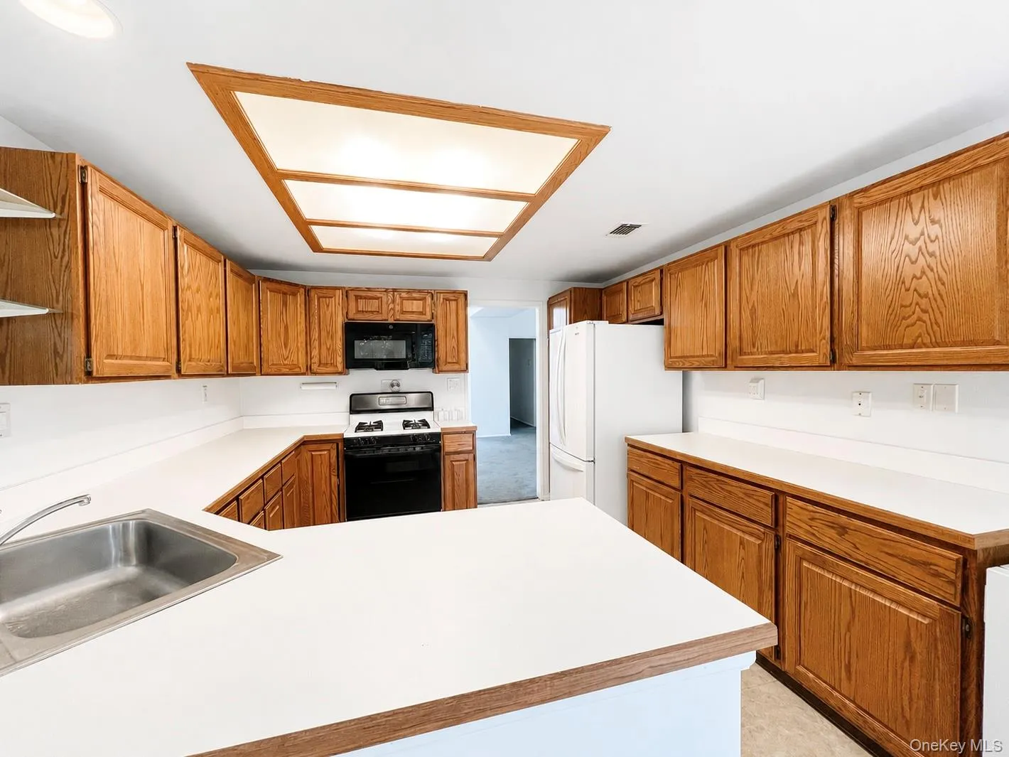 6 Oakdale Court, Brookhaven, NY, 2 Bedrooms Bedrooms, 6 Rooms Rooms,2 BathroomsBathrooms,Residential,For Rent,Oakdale,0,1042317 6 Oakdale Court, Brookhaven, NY, 2 Bedrooms Bedrooms, 6 Rooms Rooms,2 BathroomsBathrooms,Residential,For Rent,Oakdale,0,1042317