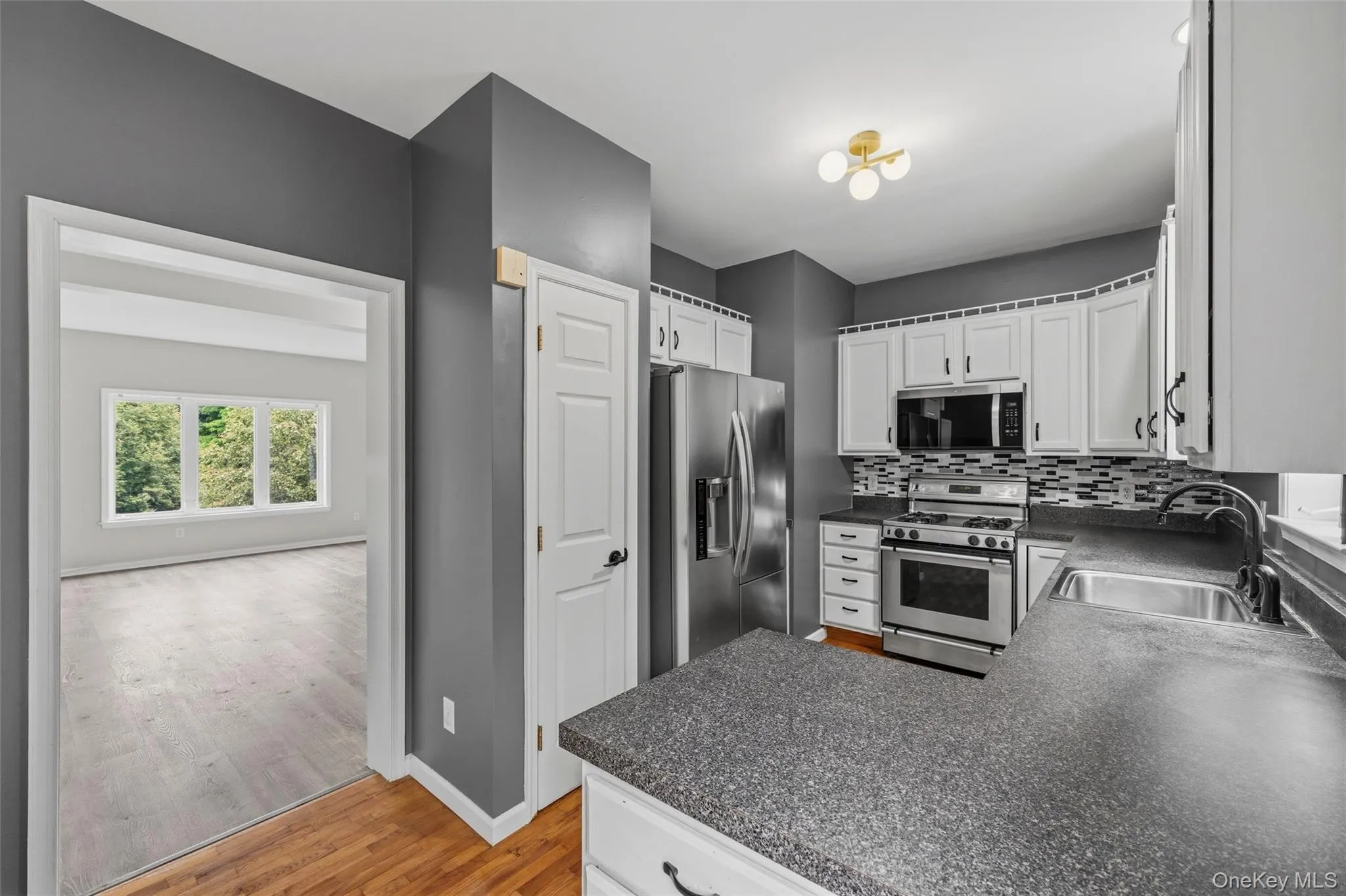 60 Rockridge Drive, Woodbury, NY, 2 Bedrooms Bedrooms, 5 Rooms Rooms,2 BathroomsBathrooms,Residential,For Rent,Rockridge,0,1042318 60 Rockridge Drive, Woodbury, NY, 2 Bedrooms Bedrooms, 5 Rooms Rooms,2 BathroomsBathrooms,Residential,For Rent,Rockridge,0,1042318
