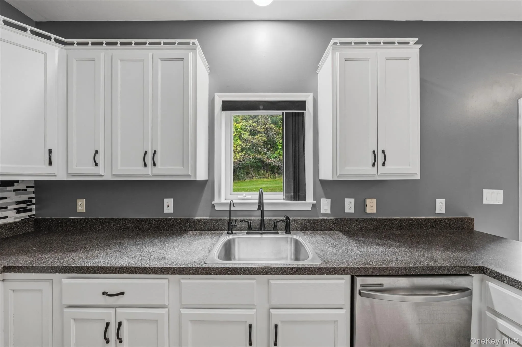 60 Rockridge Drive, Woodbury, NY, 2 Bedrooms Bedrooms, 5 Rooms Rooms,2 BathroomsBathrooms,Residential,For Rent,Rockridge,0,1042318 60 Rockridge Drive, Woodbury, NY, 2 Bedrooms Bedrooms, 5 Rooms Rooms,2 BathroomsBathrooms,Residential,For Rent,Rockridge,0,1042318