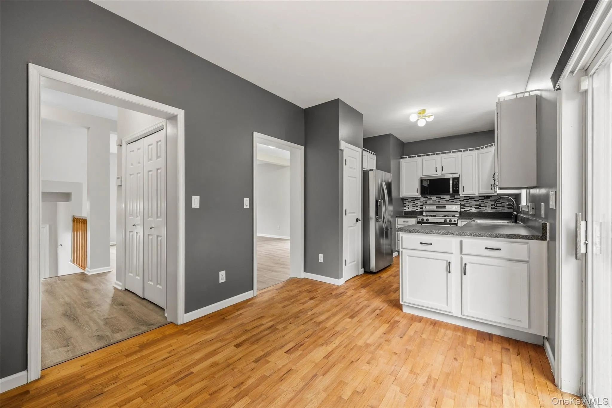 60 Rockridge Drive, Woodbury, NY, 2 Bedrooms Bedrooms, 5 Rooms Rooms,2 BathroomsBathrooms,Residential,For Rent,Rockridge,0,1042318 60 Rockridge Drive, Woodbury, NY, 2 Bedrooms Bedrooms, 5 Rooms Rooms,2 BathroomsBathrooms,Residential,For Rent,Rockridge,0,1042318