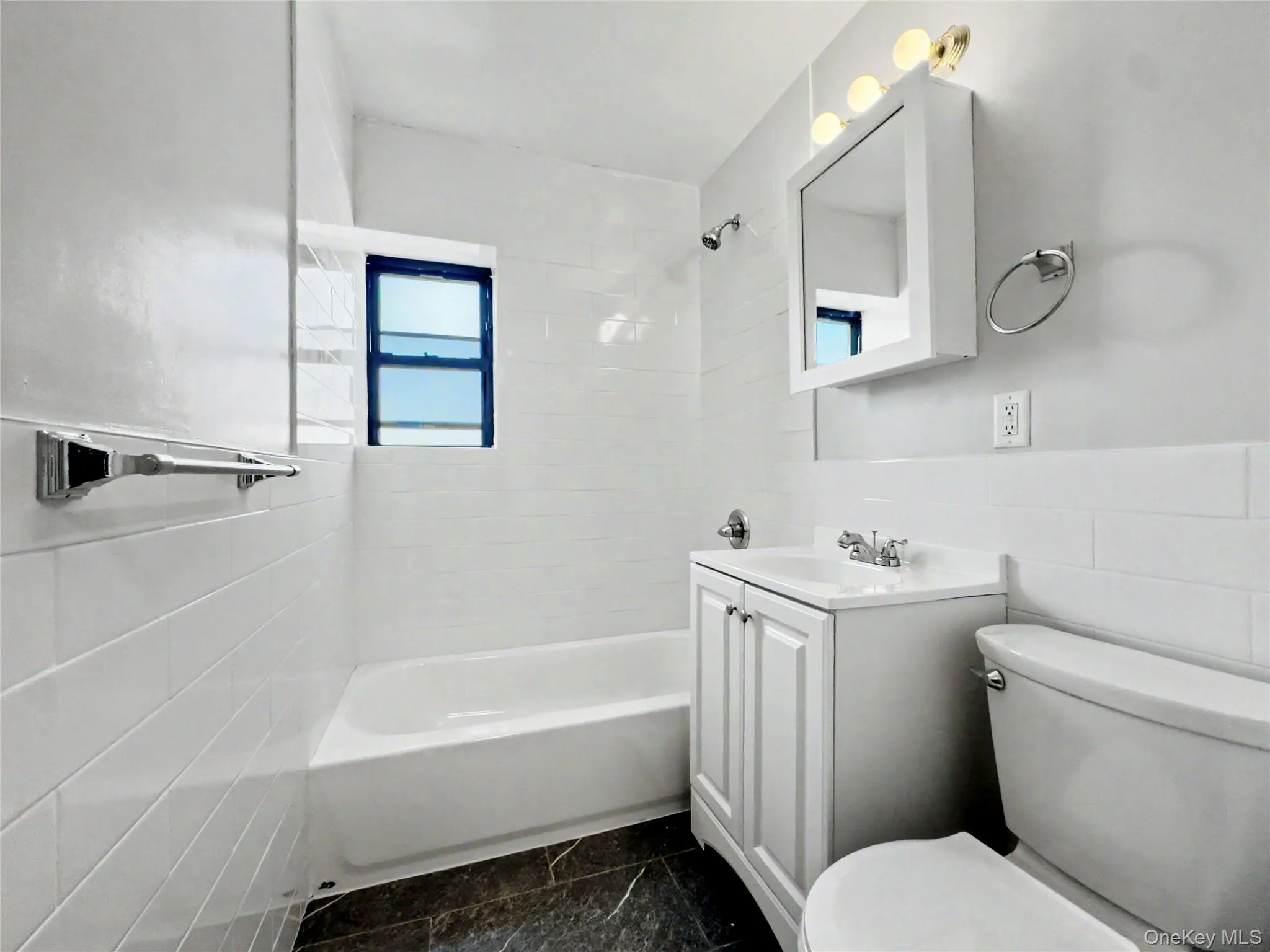671 Bronx River Road, Yonkers, NY, 2 Bedroom Bedrooms, 4 Room Rooms,1 BathroomBathrooms,Residential Lease,For Rent,Bronx River,0,1042320 671 Bronx River Road, Yonkers, NY, 2 Bedroom Bedrooms, 4 Room Rooms,1 BathroomBathrooms,Residential Lease,For Rent,Bronx River,0,1042320