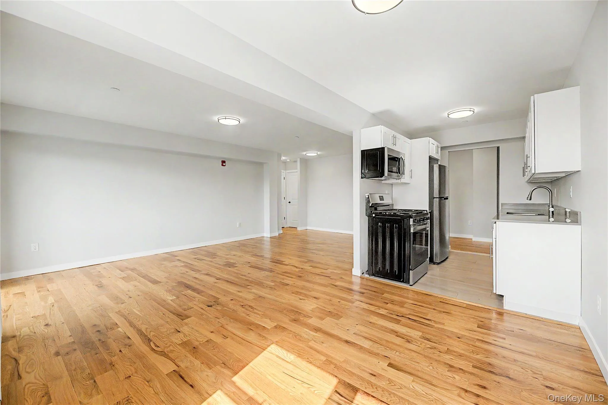 671 Bronx River Road, Yonkers, NY, 2 Bedroom Bedrooms, 4 Room Rooms,1 BathroomBathrooms,Residential Lease,For Rent,Bronx River,0,1042320 671 Bronx River Road, Yonkers, NY, 2 Bedroom Bedrooms, 4 Room Rooms,1 BathroomBathrooms,Residential Lease,For Rent,Bronx River,0,1042320