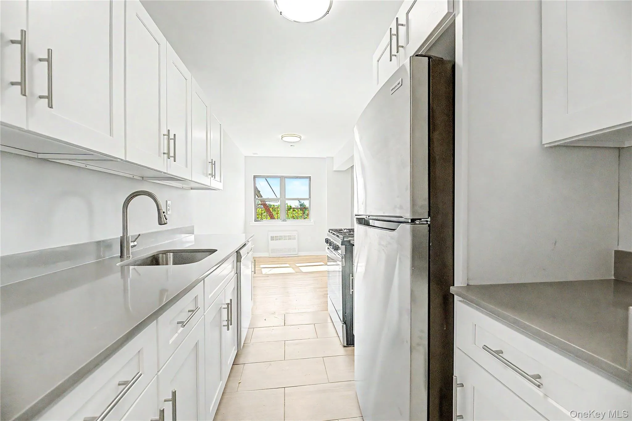 671 Bronx River Road, Yonkers, NY, 2 Bedroom Bedrooms, 4 Room Rooms,1 BathroomBathrooms,Residential Lease,For Rent,Bronx River,0,1042320 671 Bronx River Road, Yonkers, NY, 2 Bedroom Bedrooms, 4 Room Rooms,1 BathroomBathrooms,Residential Lease,For Rent,Bronx River,0,1042320