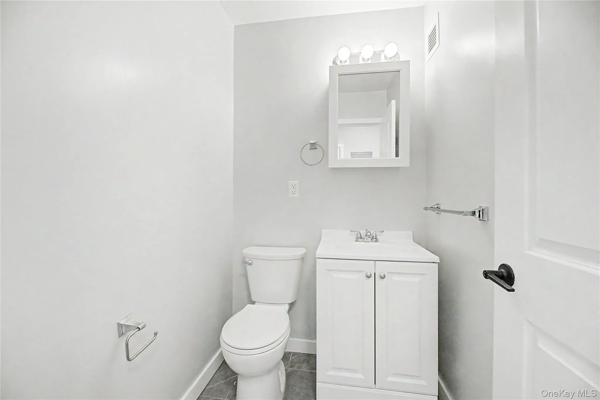 671 Bronx River Road, Yonkers, NY, 2 Bedroom Bedrooms, 4 Room Rooms,1 BathroomBathrooms,Residential Lease,For Rent,Bronx River,0,1042320 671 Bronx River Road, Yonkers, NY, 2 Bedroom Bedrooms, 4 Room Rooms,1 BathroomBathrooms,Residential Lease,For Rent,Bronx River,0,1042320