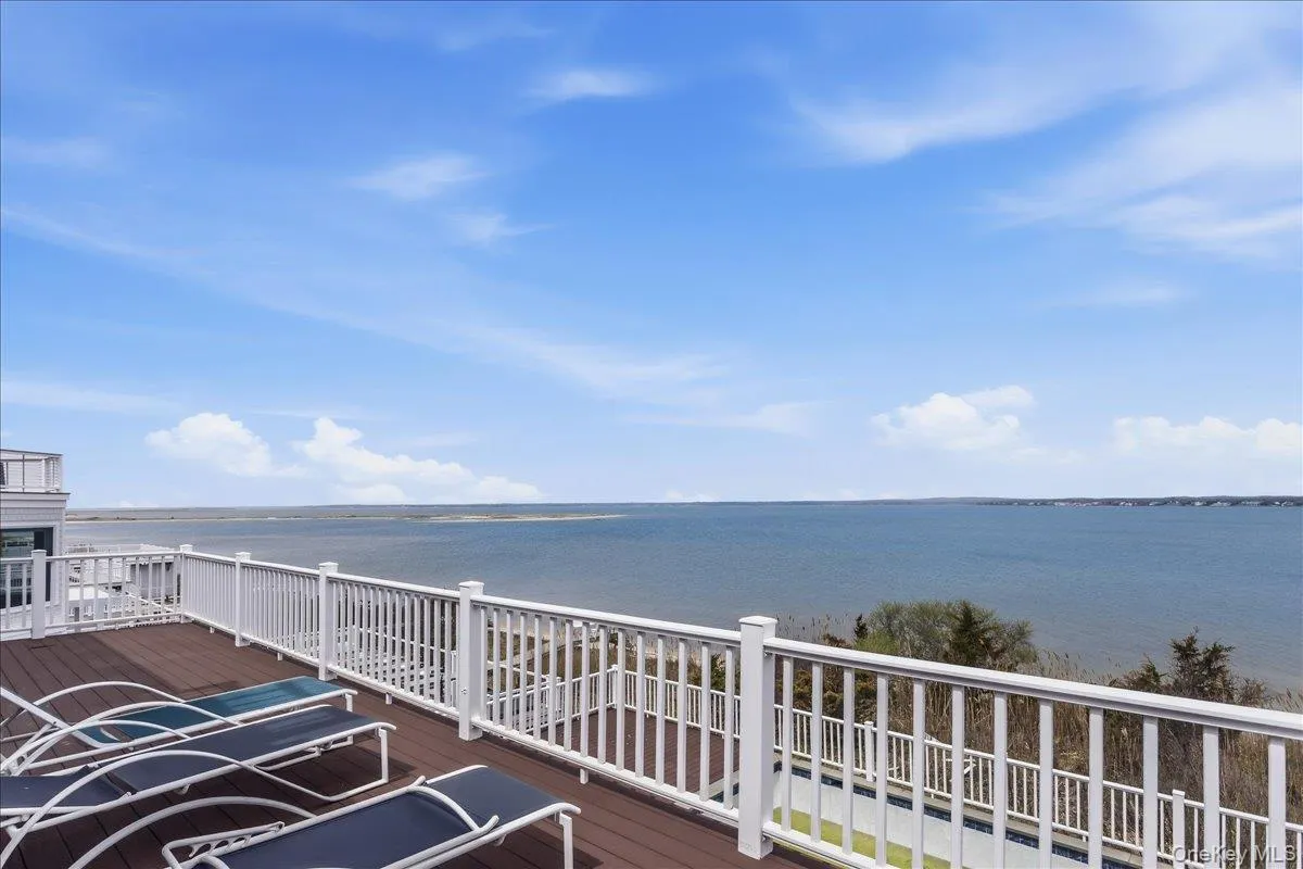 672 Dune Road, Southampton, NY, 5 Bedrooms Bedrooms, 8 Rooms Rooms,3 BathroomsBathrooms,Residential Lease,For Rent,Dune,0,1042322 672 Dune Road, Southampton, NY, 5 Bedrooms Bedrooms, 8 Rooms Rooms,3 BathroomsBathrooms,Residential Lease,For Rent,Dune,0,1042322