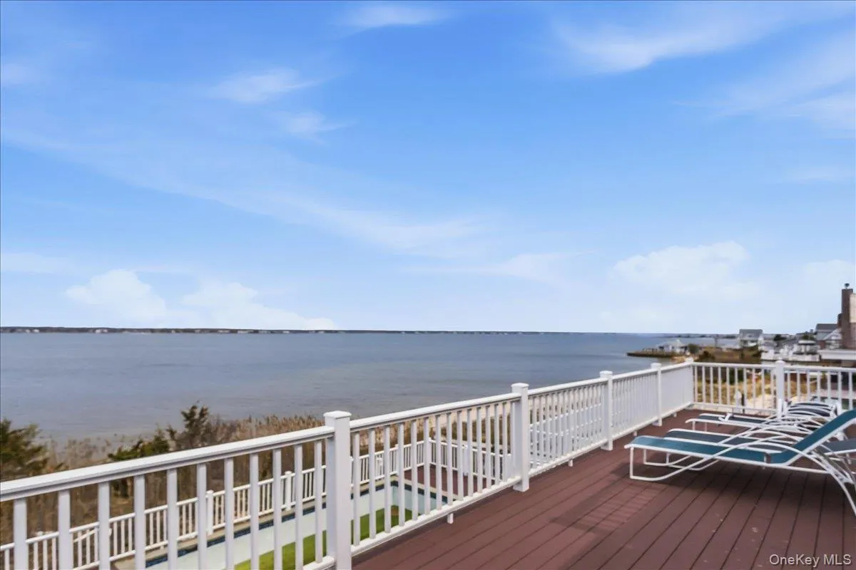 672 Dune Road, Southampton, NY, 5 Bedrooms Bedrooms, 8 Rooms Rooms,3 BathroomsBathrooms,Residential Lease,For Rent,Dune,0,1042322 672 Dune Road, Southampton, NY, 5 Bedrooms Bedrooms, 8 Rooms Rooms,3 BathroomsBathrooms,Residential Lease,For Rent,Dune,0,1042322