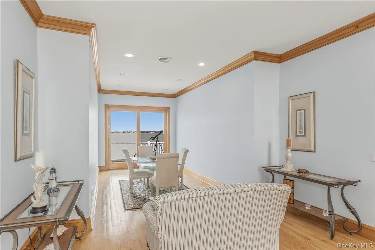 672 Dune Road, Southampton, NY, 5 Bedrooms Bedrooms, 8 Rooms Rooms,3 BathroomsBathrooms,Residential Lease,For Rent,Dune,0,1042322 672 Dune Road, Southampton, NY, 5 Bedrooms Bedrooms, 8 Rooms Rooms,3 BathroomsBathrooms,Residential Lease,For Rent,Dune,0,1042322