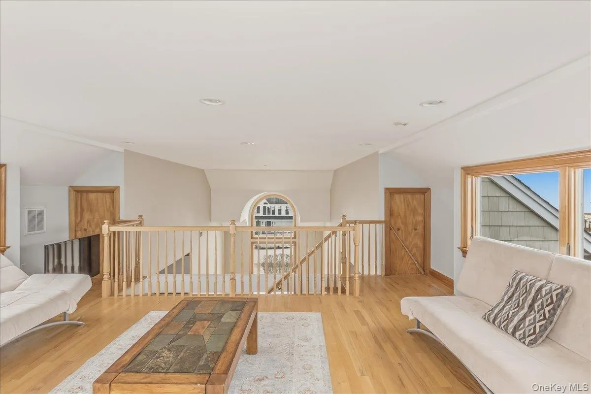 672 Dune Road, Southampton, NY, 5 Bedrooms Bedrooms, 8 Rooms Rooms,3 BathroomsBathrooms,Residential Lease,For Rent,Dune,0,1042322 672 Dune Road, Southampton, NY, 5 Bedrooms Bedrooms, 8 Rooms Rooms,3 BathroomsBathrooms,Residential Lease,For Rent,Dune,0,1042322