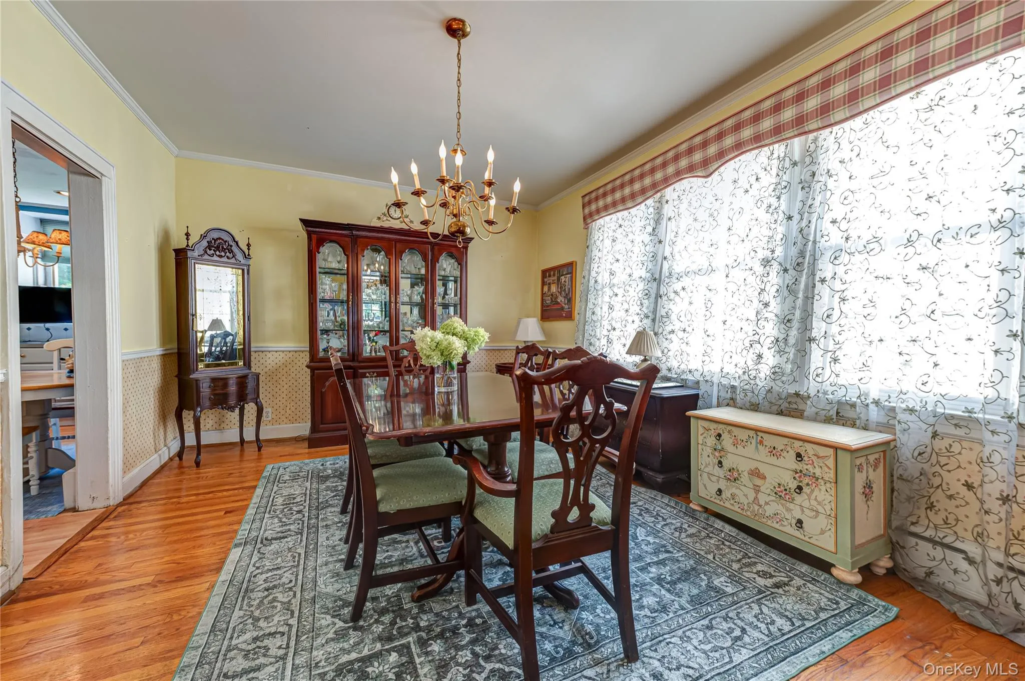 Dining Dining