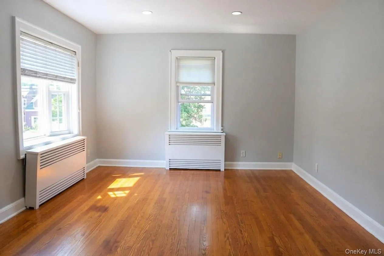 8 Washington Place, White Plains, NY, 2 Bedrooms Bedrooms, 6 Rooms Rooms,2 BathroomsBathrooms,Residential Lease,For Rent,Washington,0,1042329 8 Washington Place, White Plains, NY, 2 Bedrooms Bedrooms, 6 Rooms Rooms,2 BathroomsBathrooms,Residential Lease,For Rent,Washington,0,1042329