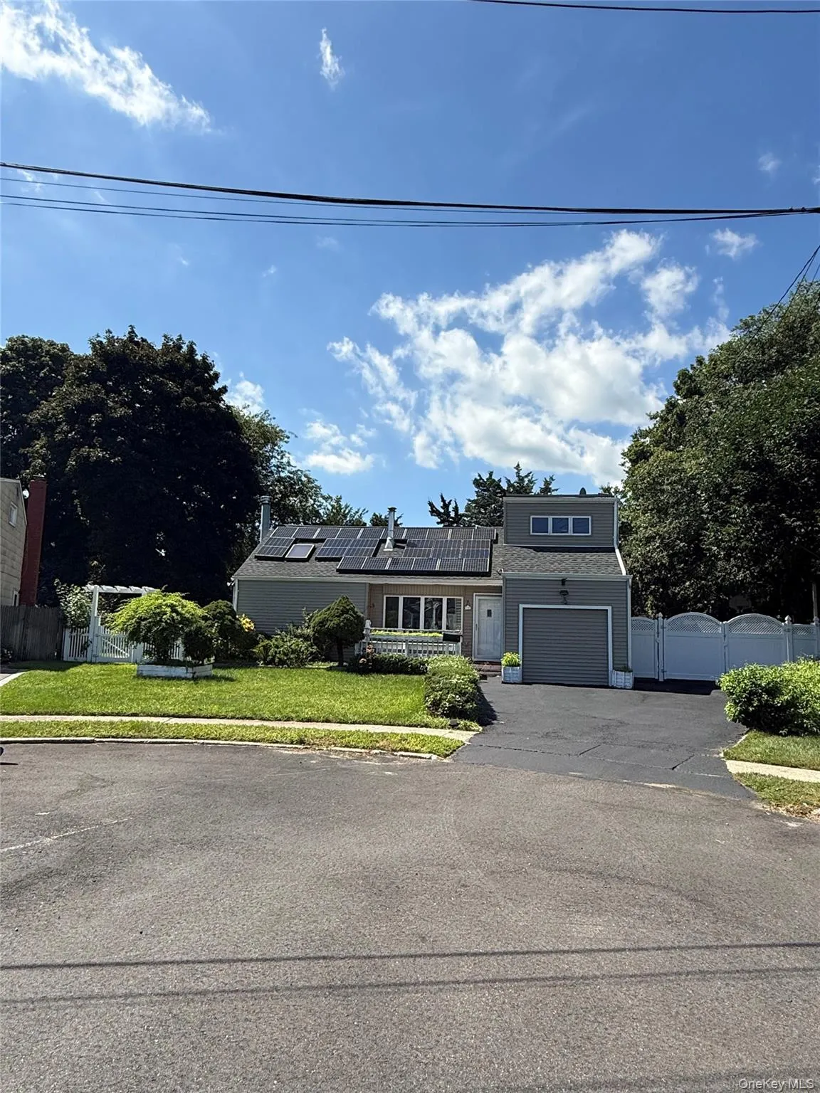 4 Sandy Court, Babylon, NY, 3 Bedrooms Bedrooms, 8 Rooms Rooms,2 BathroomsBathrooms,Residential,For Rent,Sandy,0,1042330 4 Sandy Court, Babylon, NY, 3 Bedrooms Bedrooms, 8 Rooms Rooms,2 BathroomsBathrooms,Residential,For Rent,Sandy,0,1042330