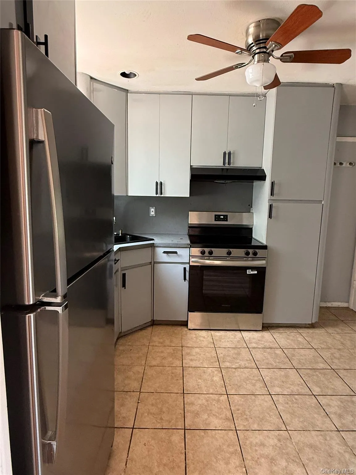 4 Sandy Court, Babylon, NY, 3 Bedrooms Bedrooms, 8 Rooms Rooms,2 BathroomsBathrooms,Residential,For Rent,Sandy,0,1042330 4 Sandy Court, Babylon, NY, 3 Bedrooms Bedrooms, 8 Rooms Rooms,2 BathroomsBathrooms,Residential,For Rent,Sandy,0,1042330