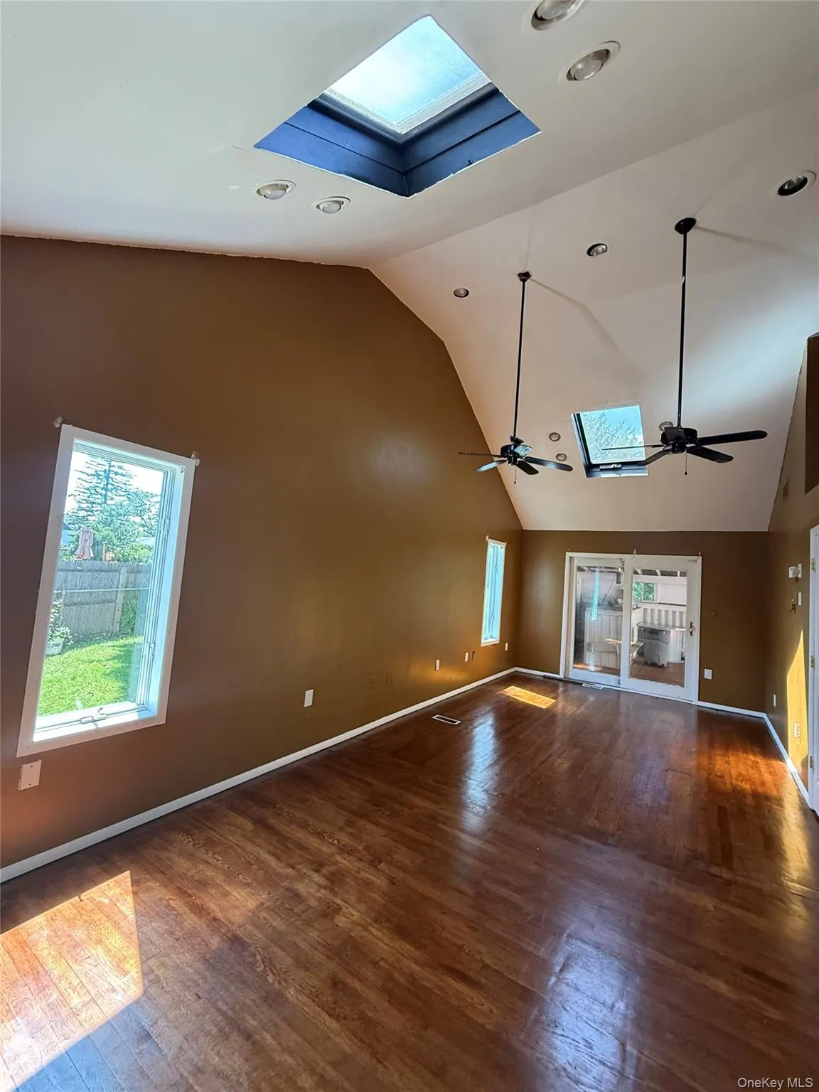 4 Sandy Court, Babylon, NY, 3 Bedrooms Bedrooms, 8 Rooms Rooms,2 BathroomsBathrooms,Residential,For Rent,Sandy,0,1042330 4 Sandy Court, Babylon, NY, 3 Bedrooms Bedrooms, 8 Rooms Rooms,2 BathroomsBathrooms,Residential,For Rent,Sandy,0,1042330
