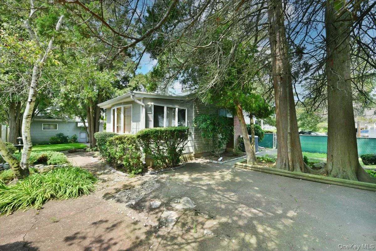 204 Franklin Street, Oyster Bay, NY, 3 Bedrooms Bedrooms, 7 Rooms Rooms,1 BathroomBathrooms,Residential,For Rent,Franklin,0,1042332 204 Franklin Street, Oyster Bay, NY, 3 Bedrooms Bedrooms, 7 Rooms Rooms,1 BathroomBathrooms,Residential,For Rent,Franklin,0,1042332