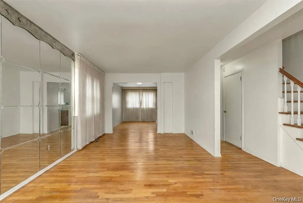 11721 Francis Lewis Boulevard, New York, NY, 3 Bedrooms Bedrooms, 7 Rooms Rooms,1 BathroomBathrooms,Residential,For Rent,Francis Lewis,0,1042336 11721 Francis Lewis Boulevard, New York, NY, 3 Bedrooms Bedrooms, 7 Rooms Rooms,1 BathroomBathrooms,Residential,For Rent,Francis Lewis,0,1042336