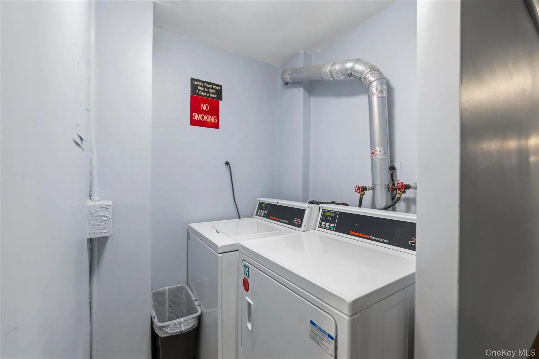 Common Laundry Room on every floor Common Laundry Room on every floor
