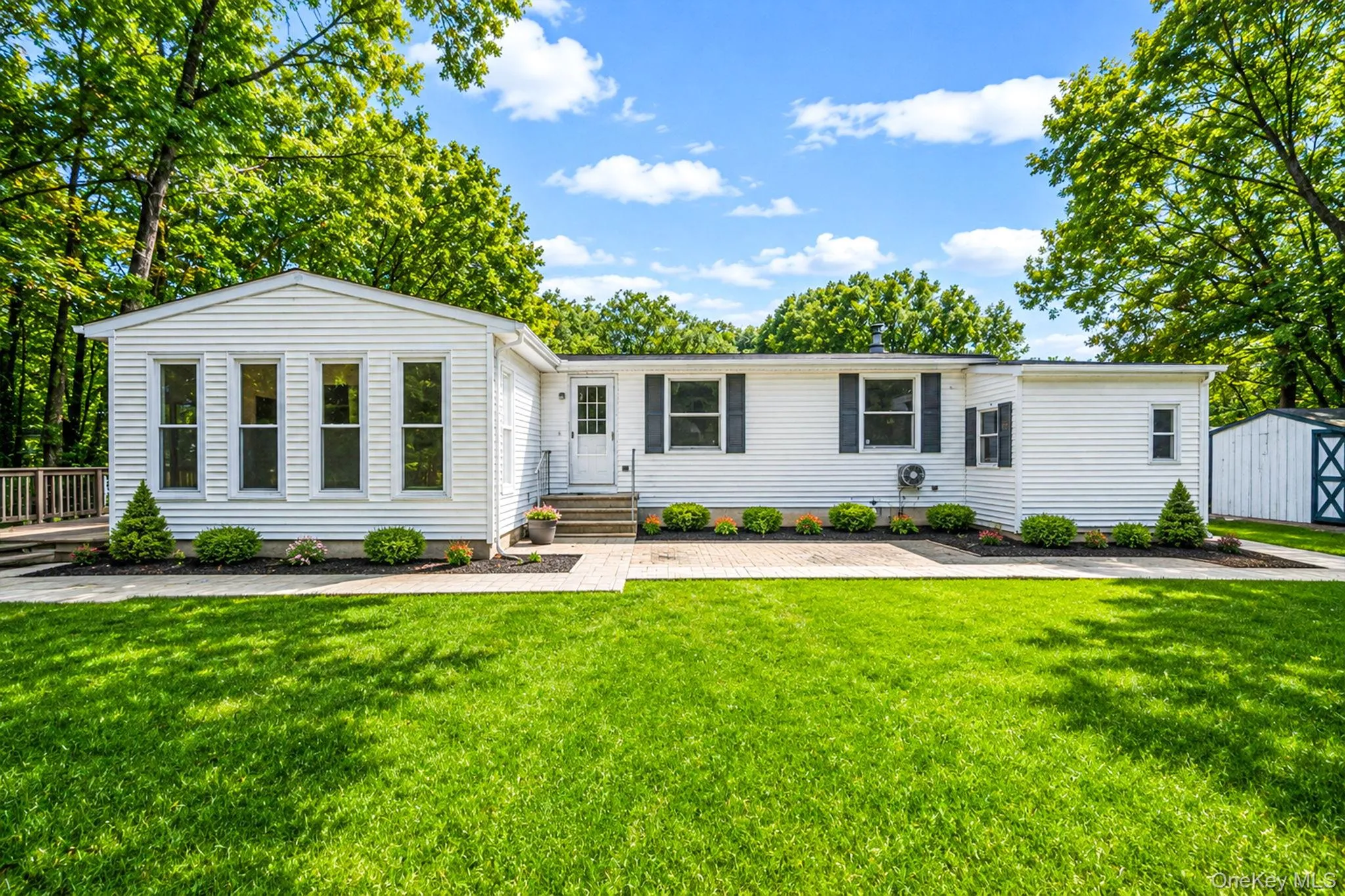 2356 Walnut Avenue, Islip, NY, 4 Bedrooms Bedrooms, 8 Rooms Rooms,3 BathroomsBathrooms,Residential,For Rent,Walnut,0,1042345 2356 Walnut Avenue, Islip, NY, 4 Bedrooms Bedrooms, 8 Rooms Rooms,3 BathroomsBathrooms,Residential,For Rent,Walnut,0,1042345