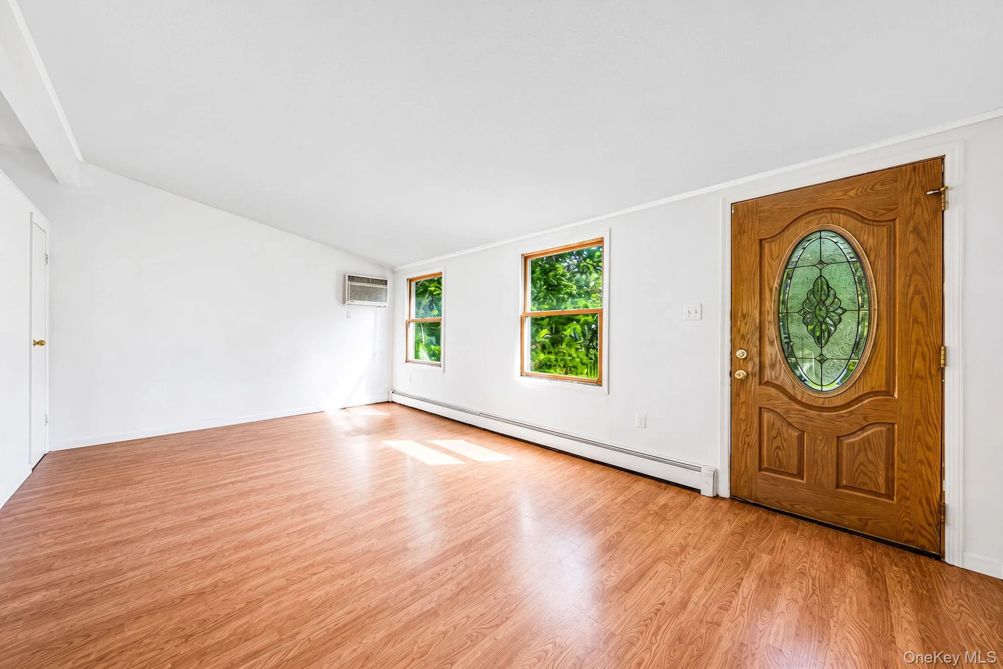 2356 Walnut Avenue, Islip, NY, 4 Bedrooms Bedrooms, 8 Rooms Rooms,3 BathroomsBathrooms,Residential,For Rent,Walnut,0,1042345 2356 Walnut Avenue, Islip, NY, 4 Bedrooms Bedrooms, 8 Rooms Rooms,3 BathroomsBathrooms,Residential,For Rent,Walnut,0,1042345