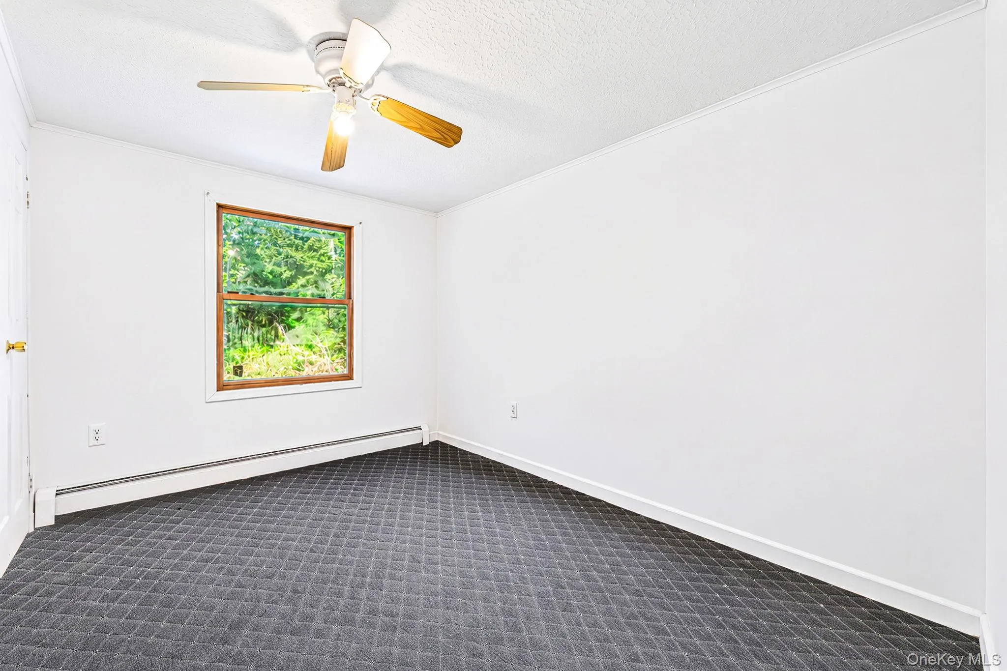 2356 Walnut Avenue, Islip, NY, 4 Bedrooms Bedrooms, 8 Rooms Rooms,3 BathroomsBathrooms,Residential,For Rent,Walnut,0,1042345 2356 Walnut Avenue, Islip, NY, 4 Bedrooms Bedrooms, 8 Rooms Rooms,3 BathroomsBathrooms,Residential,For Rent,Walnut,0,1042345