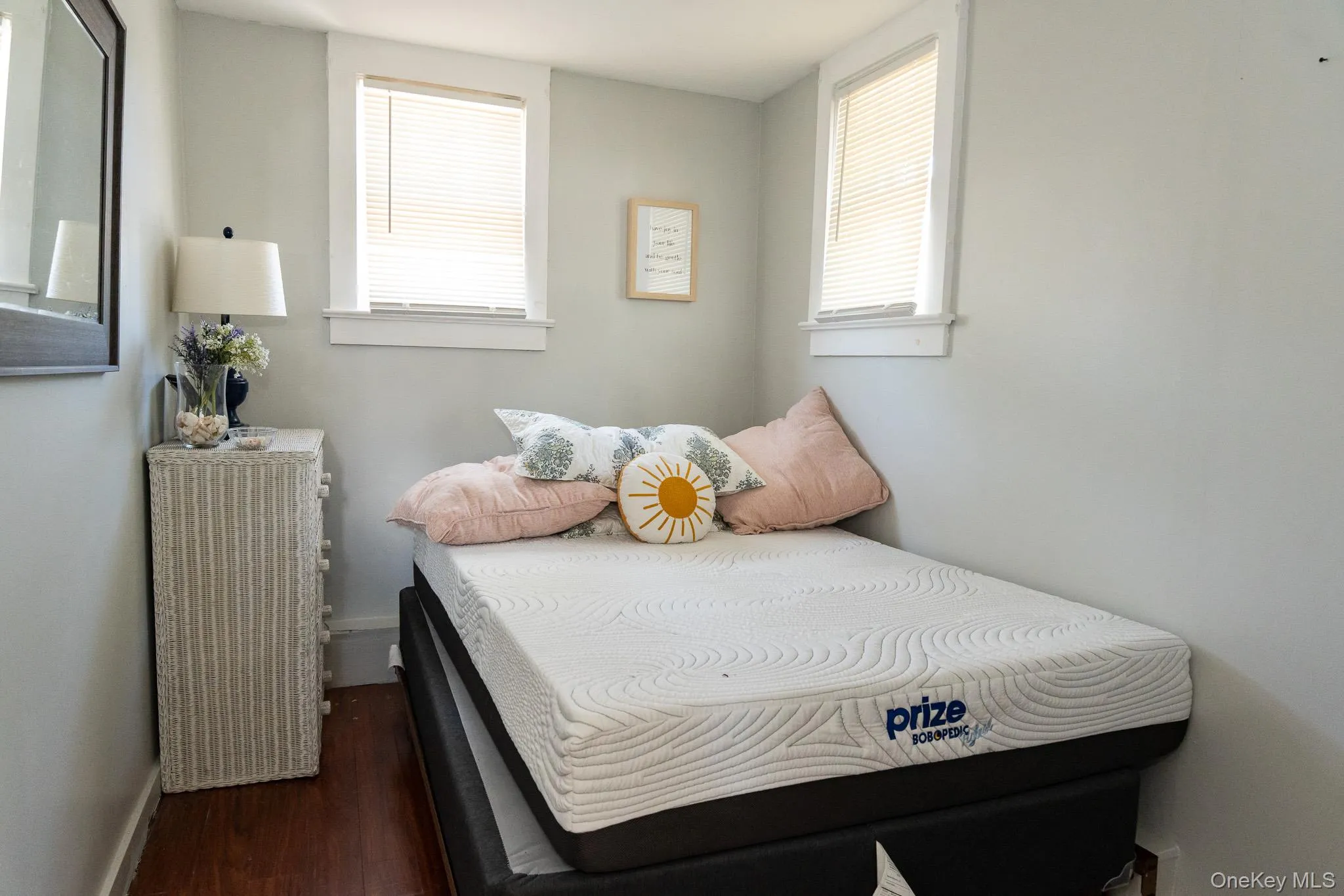 Seasonal Cottage Bed 2 Seasonal Cottage Bed 2