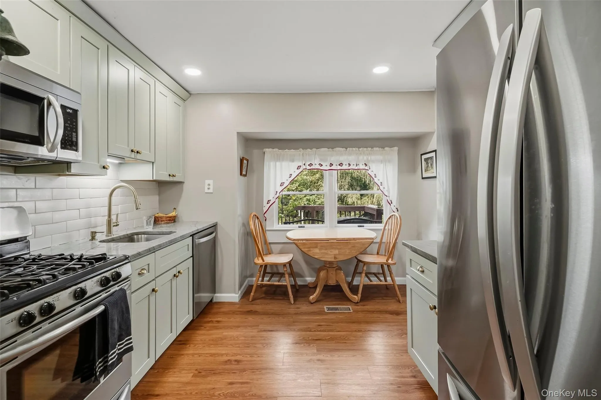 929 Freedom Plains Road, La Grange, NY, 3 Bedrooms Bedrooms, 6 Rooms Rooms,1 BathroomBathrooms,Residential,For Rent,Freedom Plains,0,1042347 929 Freedom Plains Road, La Grange, NY, 3 Bedrooms Bedrooms, 6 Rooms Rooms,1 BathroomBathrooms,Residential,For Rent,Freedom Plains,0,1042347