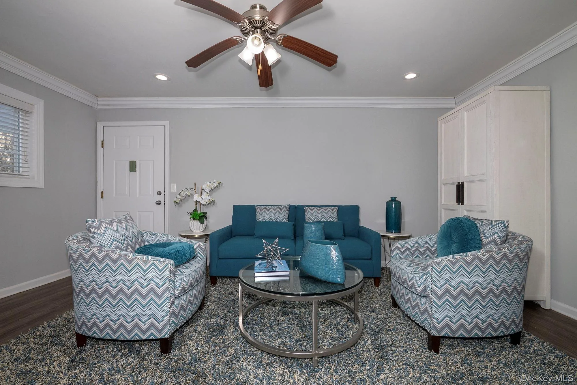3-4B Dark Hollow Road, Brookhaven, NY, 1 Bedroom Bedrooms, 4 Rooms Rooms,1 BathroomBathrooms,Residential Lease,For Rent,Dark Hollow,0,1042352 3-4B Dark Hollow Road, Brookhaven, NY, 1 Bedroom Bedrooms, 4 Rooms Rooms,1 BathroomBathrooms,Residential Lease,For Rent,Dark Hollow,0,1042352