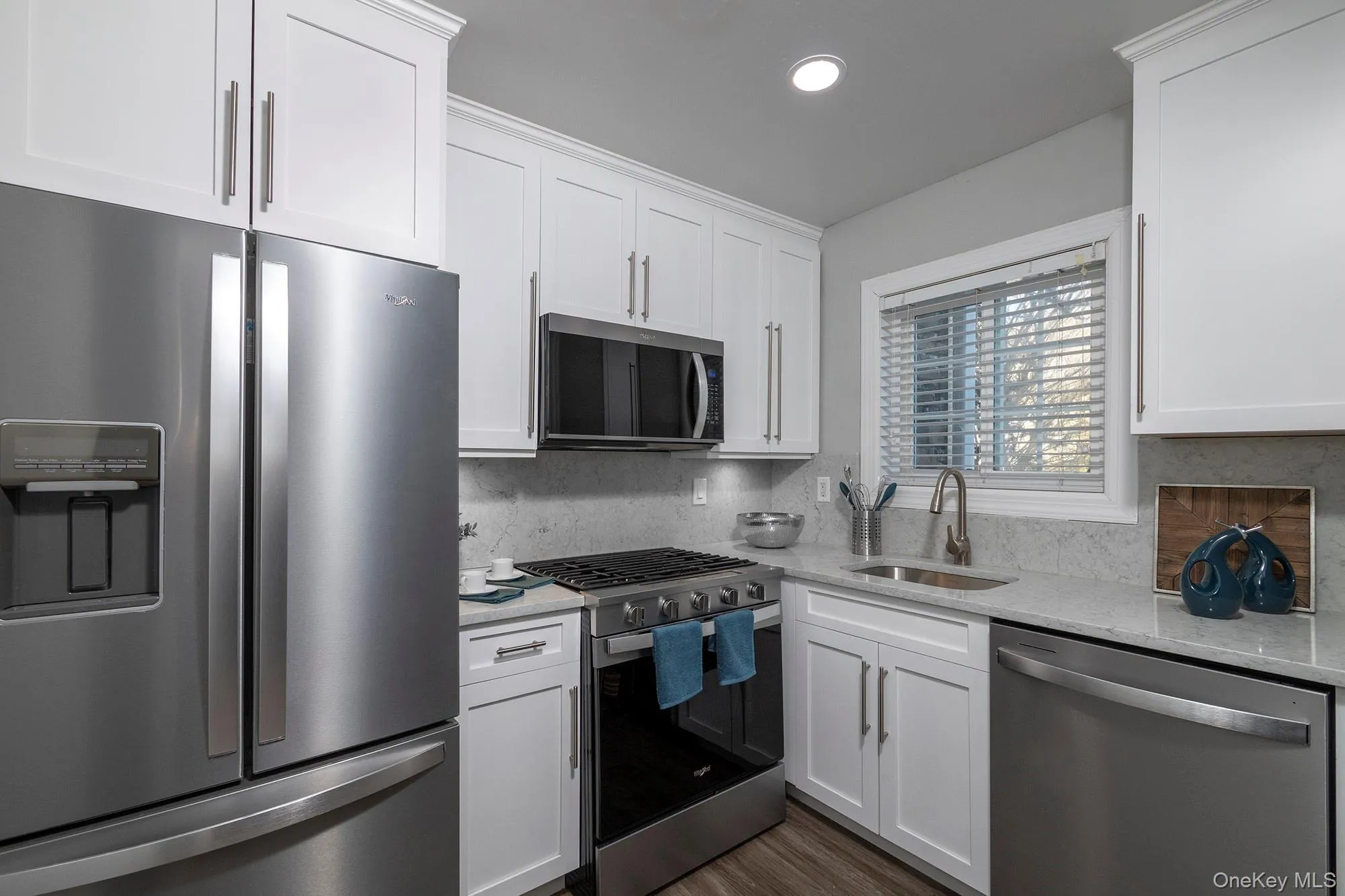 3-4B Dark Hollow Road, Brookhaven, NY, 1 Bedroom Bedrooms, 4 Rooms Rooms,1 BathroomBathrooms,Residential Lease,For Rent,Dark Hollow,0,1042352 3-4B Dark Hollow Road, Brookhaven, NY, 1 Bedroom Bedrooms, 4 Rooms Rooms,1 BathroomBathrooms,Residential Lease,For Rent,Dark Hollow,0,1042352