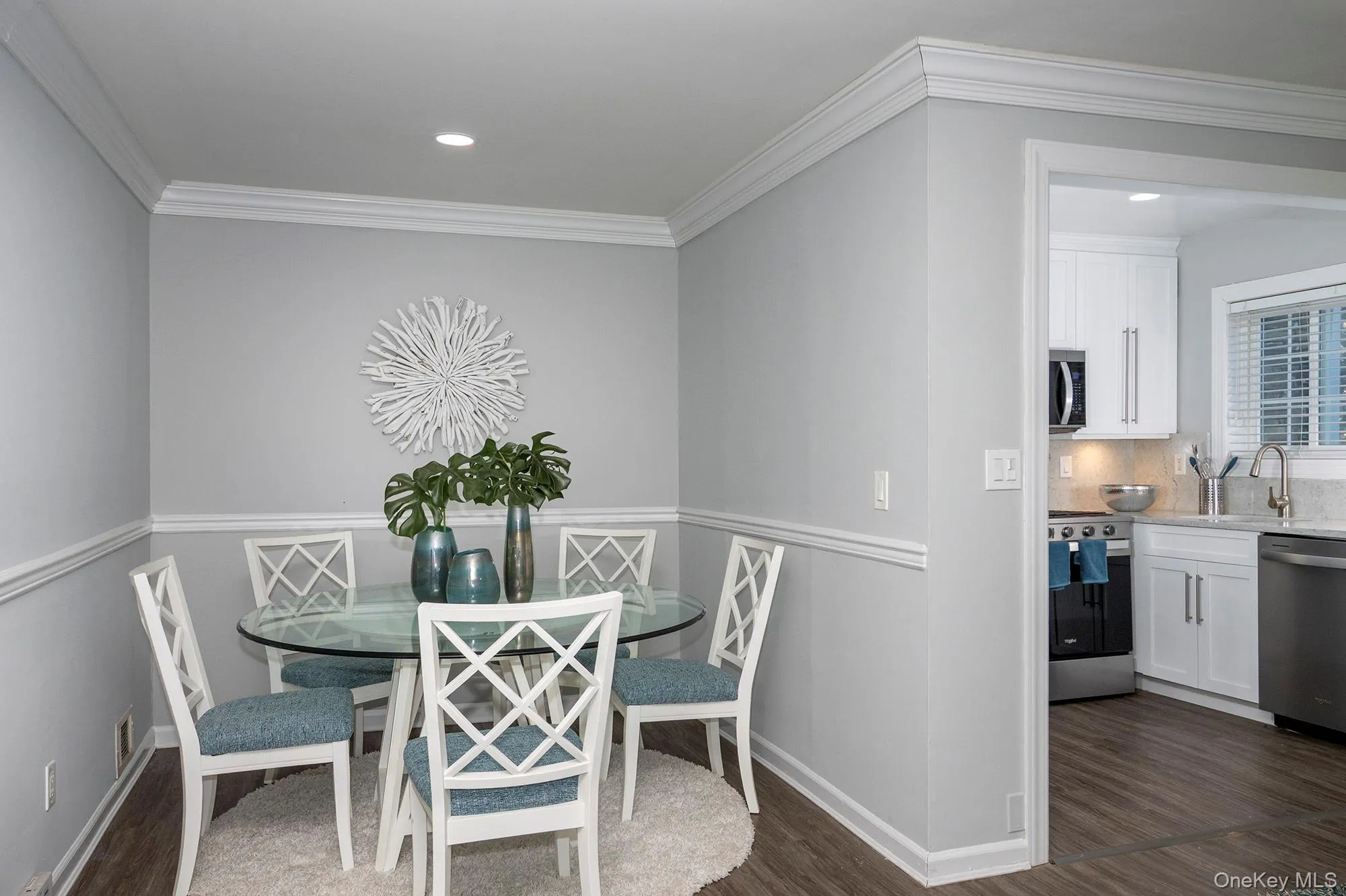 3-4B Dark Hollow Road, Brookhaven, NY, 1 Bedroom Bedrooms, 4 Rooms Rooms,1 BathroomBathrooms,Residential Lease,For Rent,Dark Hollow,0,1042352 3-4B Dark Hollow Road, Brookhaven, NY, 1 Bedroom Bedrooms, 4 Rooms Rooms,1 BathroomBathrooms,Residential Lease,For Rent,Dark Hollow,0,1042352