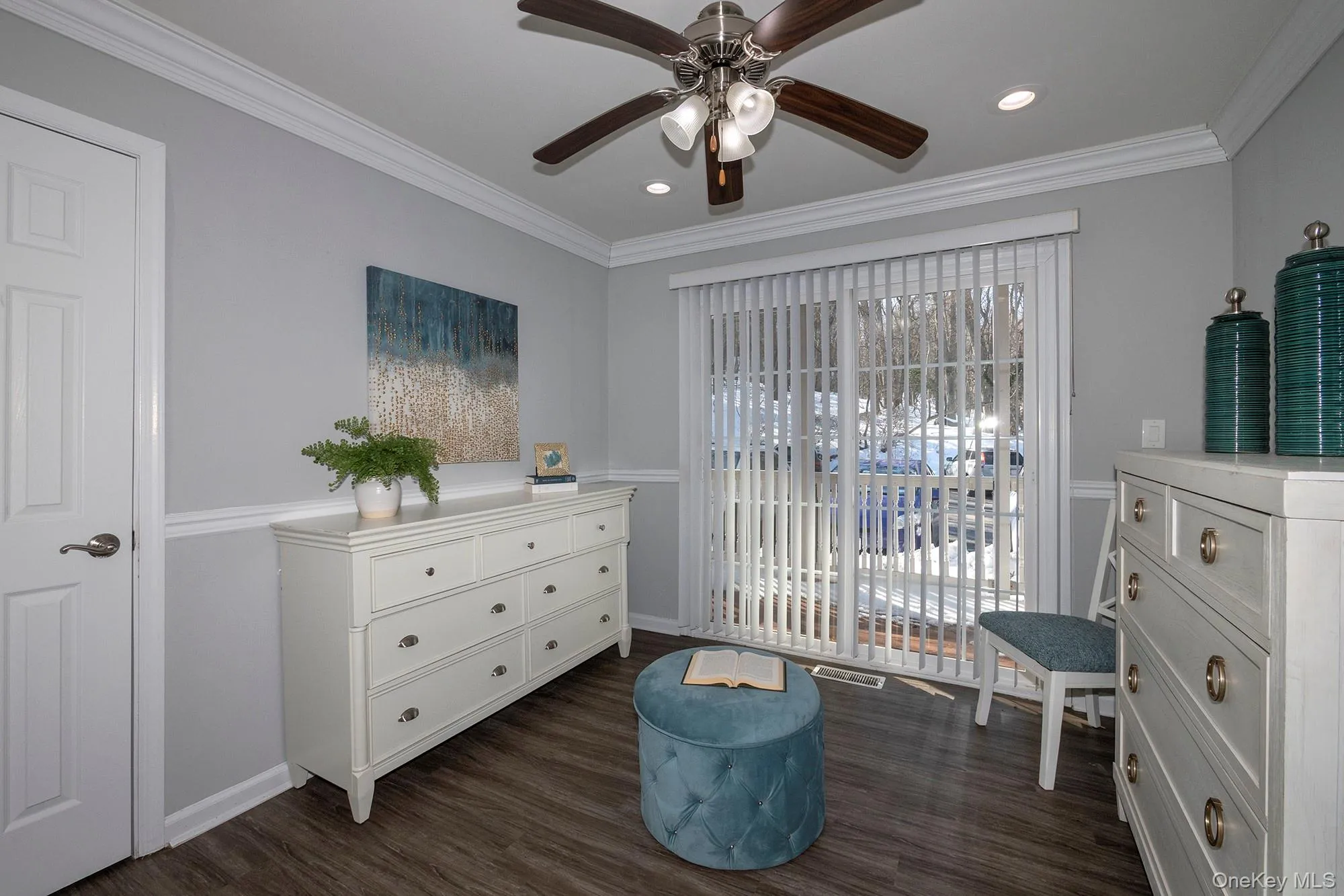3-4B Dark Hollow Road, Brookhaven, NY, 1 Bedroom Bedrooms, 4 Rooms Rooms,1 BathroomBathrooms,Residential Lease,For Rent,Dark Hollow,0,1042352 3-4B Dark Hollow Road, Brookhaven, NY, 1 Bedroom Bedrooms, 4 Rooms Rooms,1 BathroomBathrooms,Residential Lease,For Rent,Dark Hollow,0,1042352