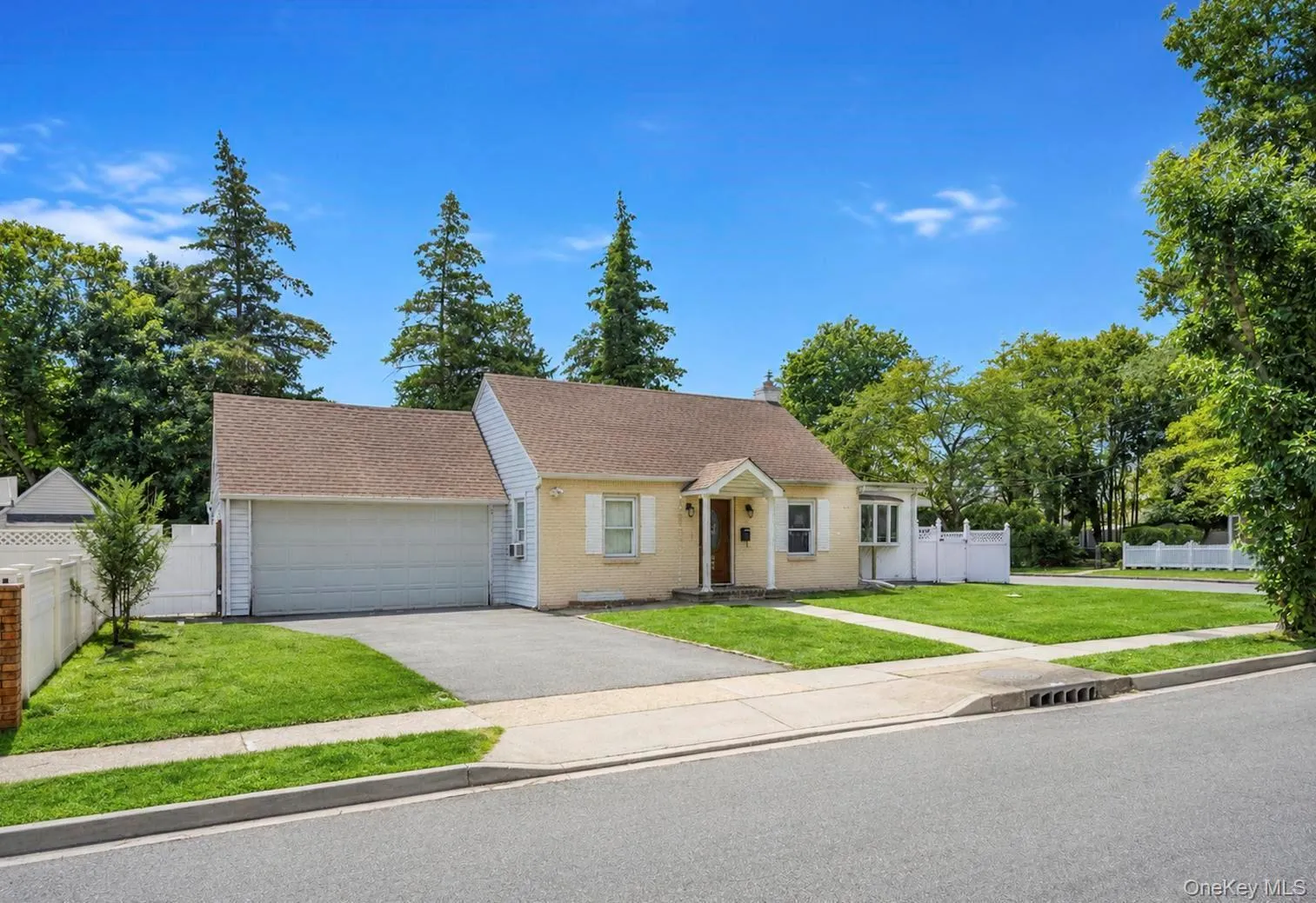 730 Goodrich Street, Hempstead, NY, 4 Bedrooms Bedrooms, 7 Rooms Rooms,1 BathroomBathrooms,Residential,For Rent,Goodrich,0,1042356 730 Goodrich Street, Hempstead, NY, 4 Bedrooms Bedrooms, 7 Rooms Rooms,1 BathroomBathrooms,Residential,For Rent,Goodrich,0,1042356