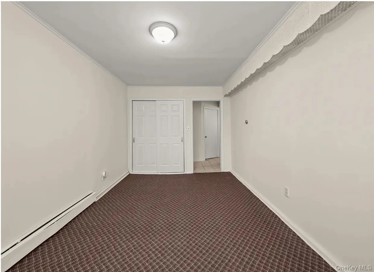 5942 164th Street, New York, NY, 1 Bedroom Bedrooms, 3 Rooms Rooms,1 BathroomBathrooms,Residential Lease,For Rent,164th,0,1042361 5942 164th Street, New York, NY, 1 Bedroom Bedrooms, 3 Rooms Rooms,1 BathroomBathrooms,Residential Lease,For Rent,164th,0,1042361
