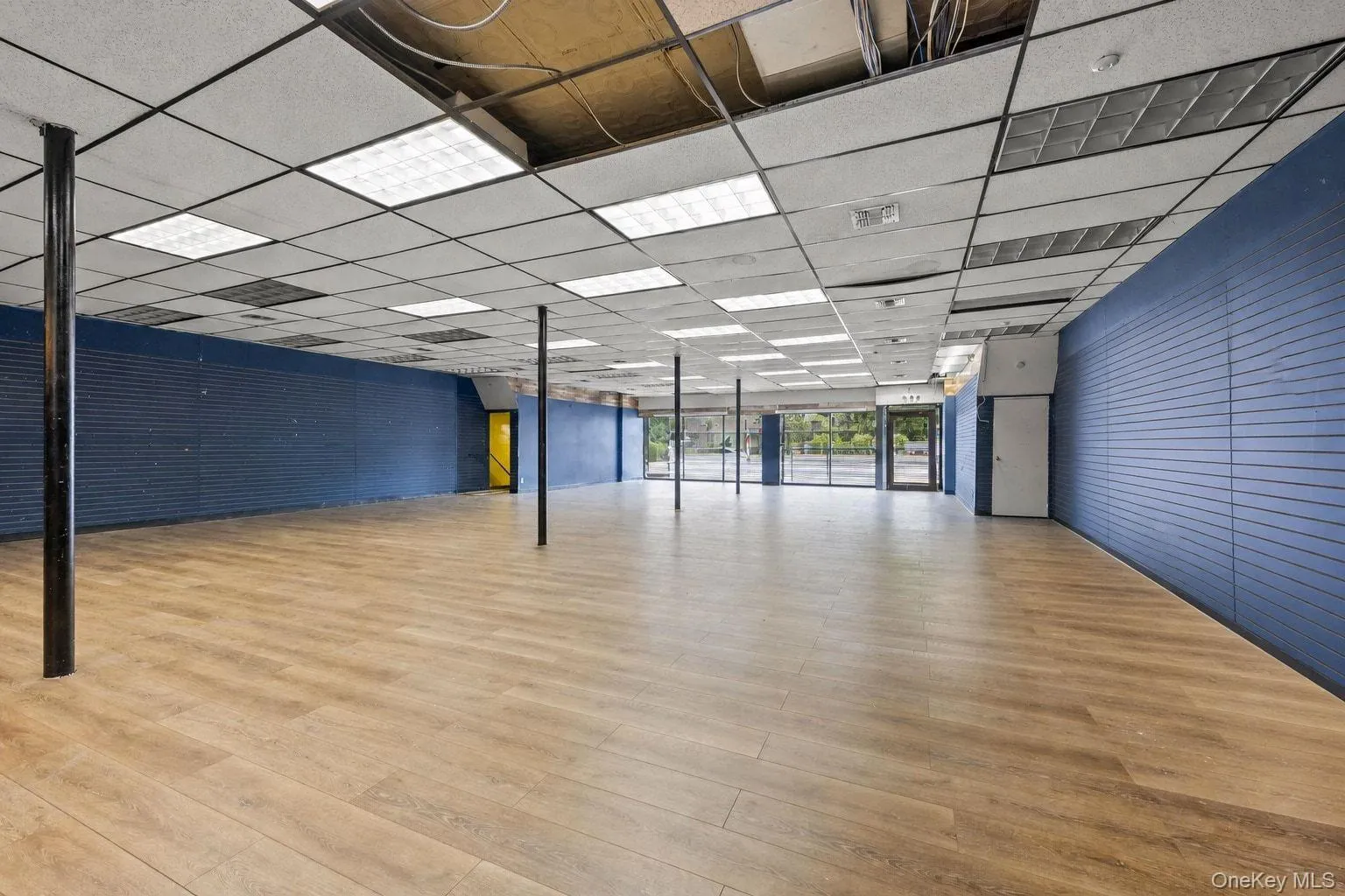 3-5 Northern Blvd, North Hempstead, NY, ,Commercial Lease,For Rent,Northern Blvd,0,1042365 3-5 Northern Blvd, North Hempstead, NY, ,Commercial Lease,For Rent,Northern Blvd,0,1042365