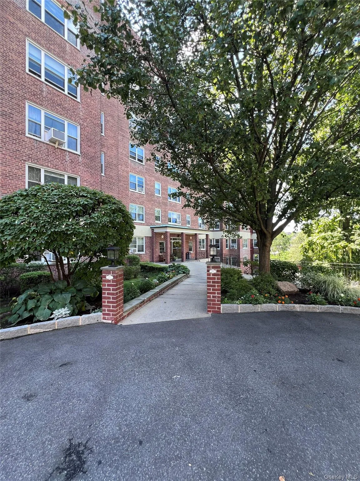 280 Collins Avenue, Mount Vernon, NY, 2 Bedrooms Bedrooms, 7 Rooms Rooms,2 BathroomsBathrooms,Residential,For Rent,Collins,0,1042370 280 Collins Avenue, Mount Vernon, NY, 2 Bedrooms Bedrooms, 7 Rooms Rooms,2 BathroomsBathrooms,Residential,For Rent,Collins,0,1042370