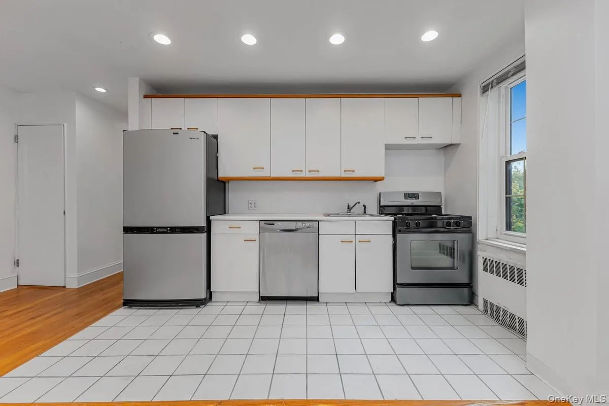 140-35 Burden Crescent, New York, NY, 2 Bedrooms Bedrooms, 4 Rooms Rooms,1 BathroomBathrooms,Residential,For Rent,Burden Crescent,0,1042371 140-35 Burden Crescent, New York, NY, 2 Bedrooms Bedrooms, 4 Rooms Rooms,1 BathroomBathrooms,Residential,For Rent,Burden Crescent,0,1042371