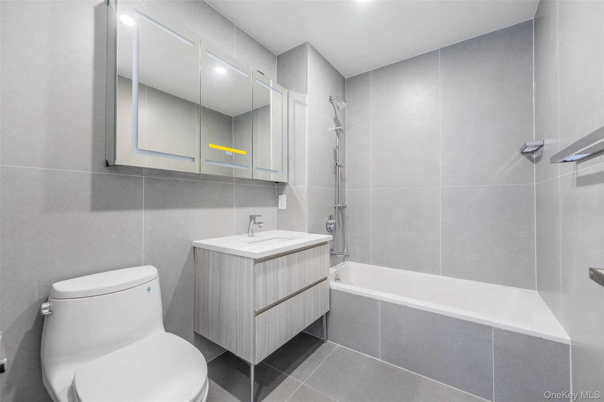 134-11 Franklin Avenue, New York, NY, 1 Bedroom Bedrooms, 3 Rooms Rooms,1 BathroomBathrooms,Residential,For Rent,Franklin,0,1042372 134-11 Franklin Avenue, New York, NY, 1 Bedroom Bedrooms, 3 Rooms Rooms,1 BathroomBathrooms,Residential,For Rent,Franklin,0,1042372