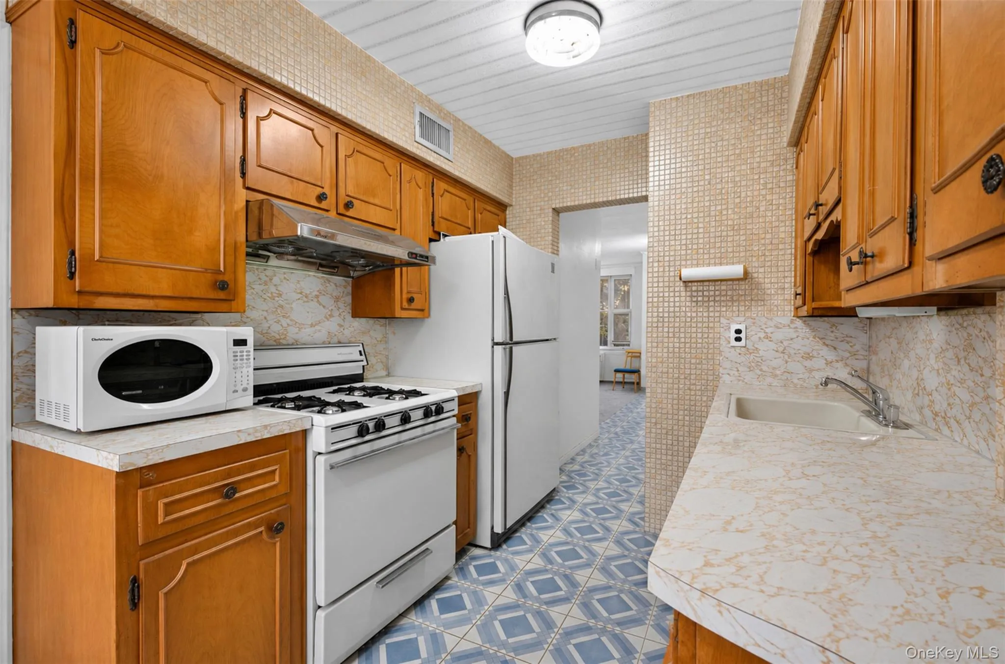 153-34 Booth Memorial Avenue, New York, NY, 3 Bedrooms Bedrooms, 6 Rooms Rooms,1 BathroomBathrooms,Residential,For Rent,Booth Memorial,0,1042379 153-34 Booth Memorial Avenue, New York, NY, 3 Bedrooms Bedrooms, 6 Rooms Rooms,1 BathroomBathrooms,Residential,For Rent,Booth Memorial,0,1042379