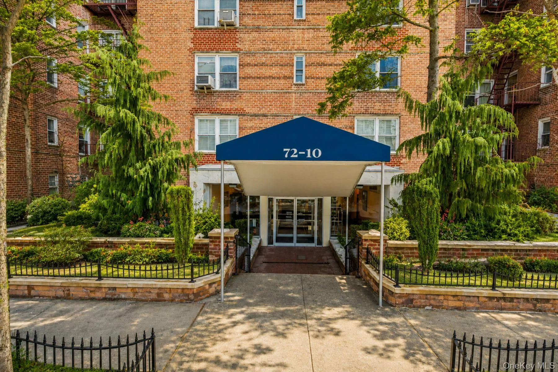 72-10 112th Street, New York, NY, 2 Bedrooms Bedrooms, 4 Rooms Rooms,1 BathroomBathrooms,Residential,For Rent,112th,0,1042383 72-10 112th Street, New York, NY, 2 Bedrooms Bedrooms, 4 Rooms Rooms,1 BathroomBathrooms,Residential,For Rent,112th,0,1042383