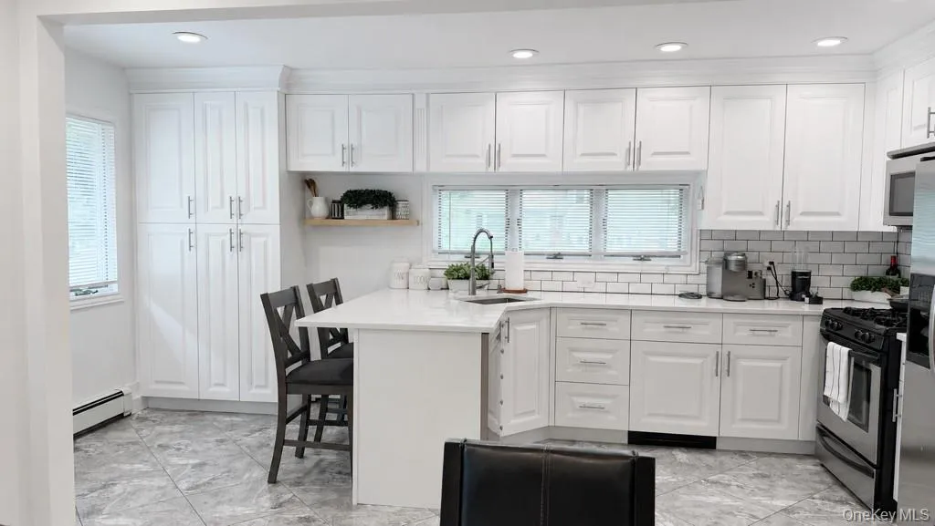 115 John Street, Oyster Bay, NY, 4 Bedrooms Bedrooms, 8 Rooms Rooms,2 BathroomsBathrooms,Residential,For Rent,John,0,1042385 115 John Street, Oyster Bay, NY, 4 Bedrooms Bedrooms, 8 Rooms Rooms,2 BathroomsBathrooms,Residential,For Rent,John,0,1042385