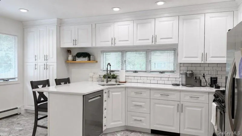 115 John Street, Oyster Bay, NY, 4 Bedrooms Bedrooms, 8 Rooms Rooms,2 BathroomsBathrooms,Residential,For Rent,John,0,1042385 115 John Street, Oyster Bay, NY, 4 Bedrooms Bedrooms, 8 Rooms Rooms,2 BathroomsBathrooms,Residential,For Rent,John,0,1042385