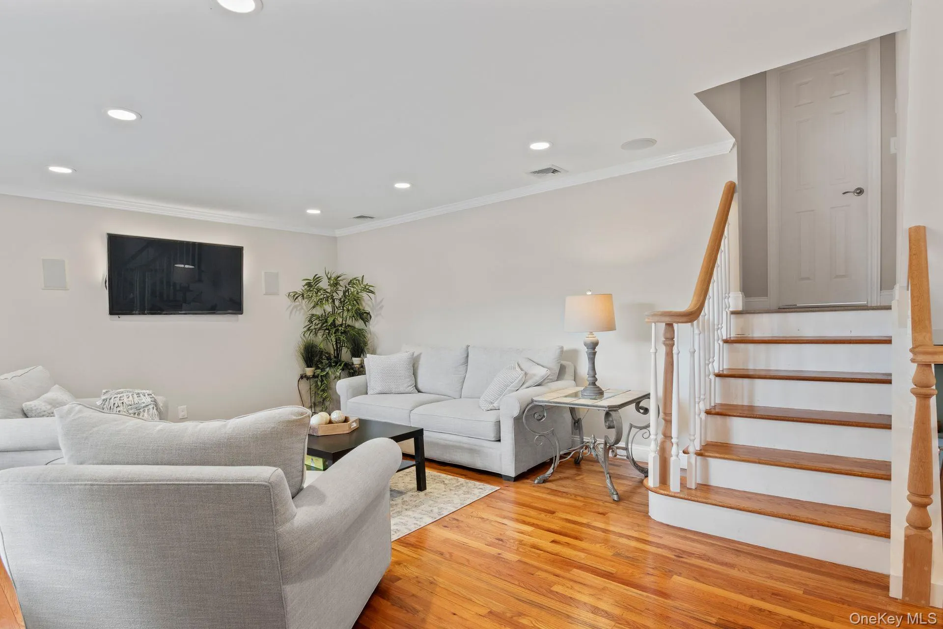 115 John Street, Oyster Bay, NY, 4 Bedrooms Bedrooms, 8 Rooms Rooms,2 BathroomsBathrooms,Residential,For Rent,John,0,1042385 115 John Street, Oyster Bay, NY, 4 Bedrooms Bedrooms, 8 Rooms Rooms,2 BathroomsBathrooms,Residential,For Rent,John,0,1042385