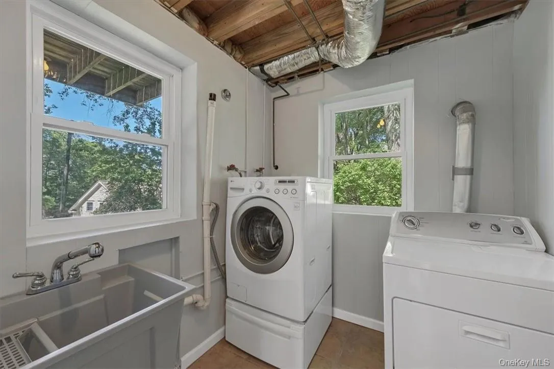 13 Split Rock Road, Carmel, NY, 3 Bedrooms Bedrooms, 7 Rooms Rooms,2 BathroomsBathrooms,Residential Lease,For Rent,Split Rock,0,1042386 13 Split Rock Road, Carmel, NY, 3 Bedrooms Bedrooms, 7 Rooms Rooms,2 BathroomsBathrooms,Residential Lease,For Rent,Split Rock,0,1042386