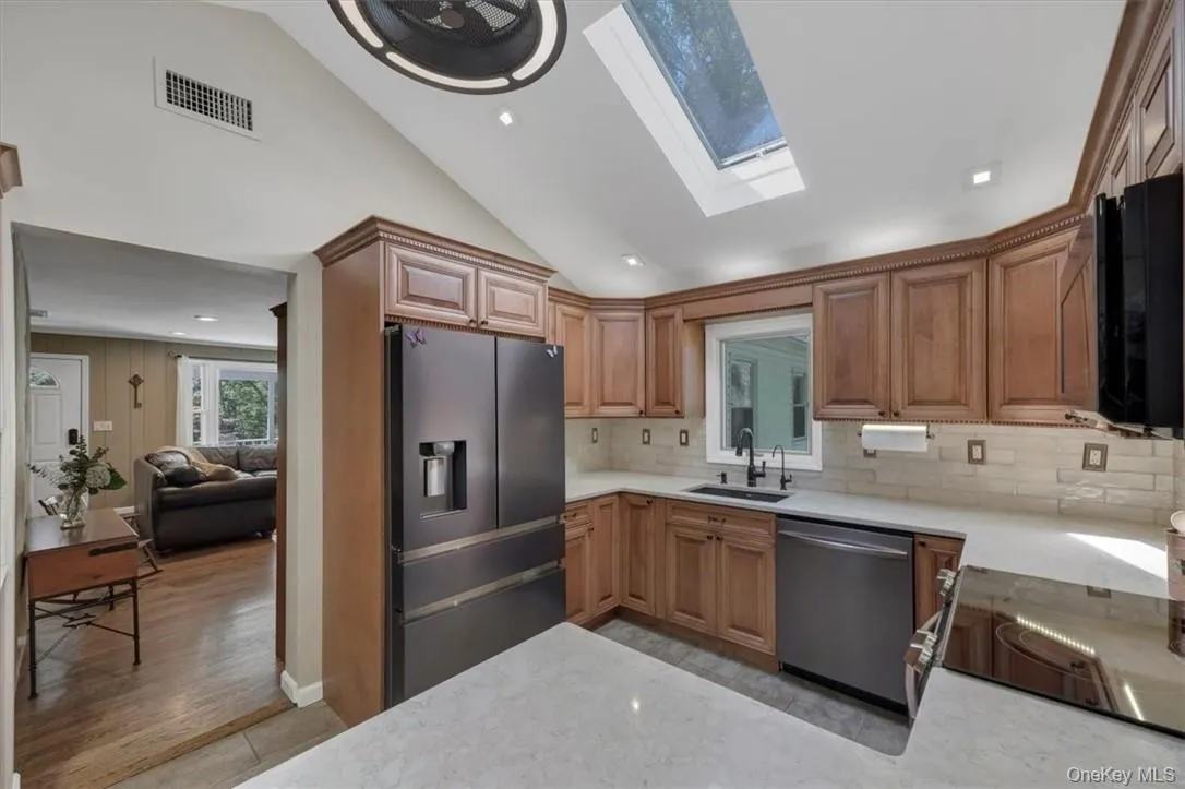 13 Split Rock Road, Carmel, NY, 3 Bedrooms Bedrooms, 7 Rooms Rooms,2 BathroomsBathrooms,Residential Lease,For Rent,Split Rock,0,1042386 13 Split Rock Road, Carmel, NY, 3 Bedrooms Bedrooms, 7 Rooms Rooms,2 BathroomsBathrooms,Residential Lease,For Rent,Split Rock,0,1042386