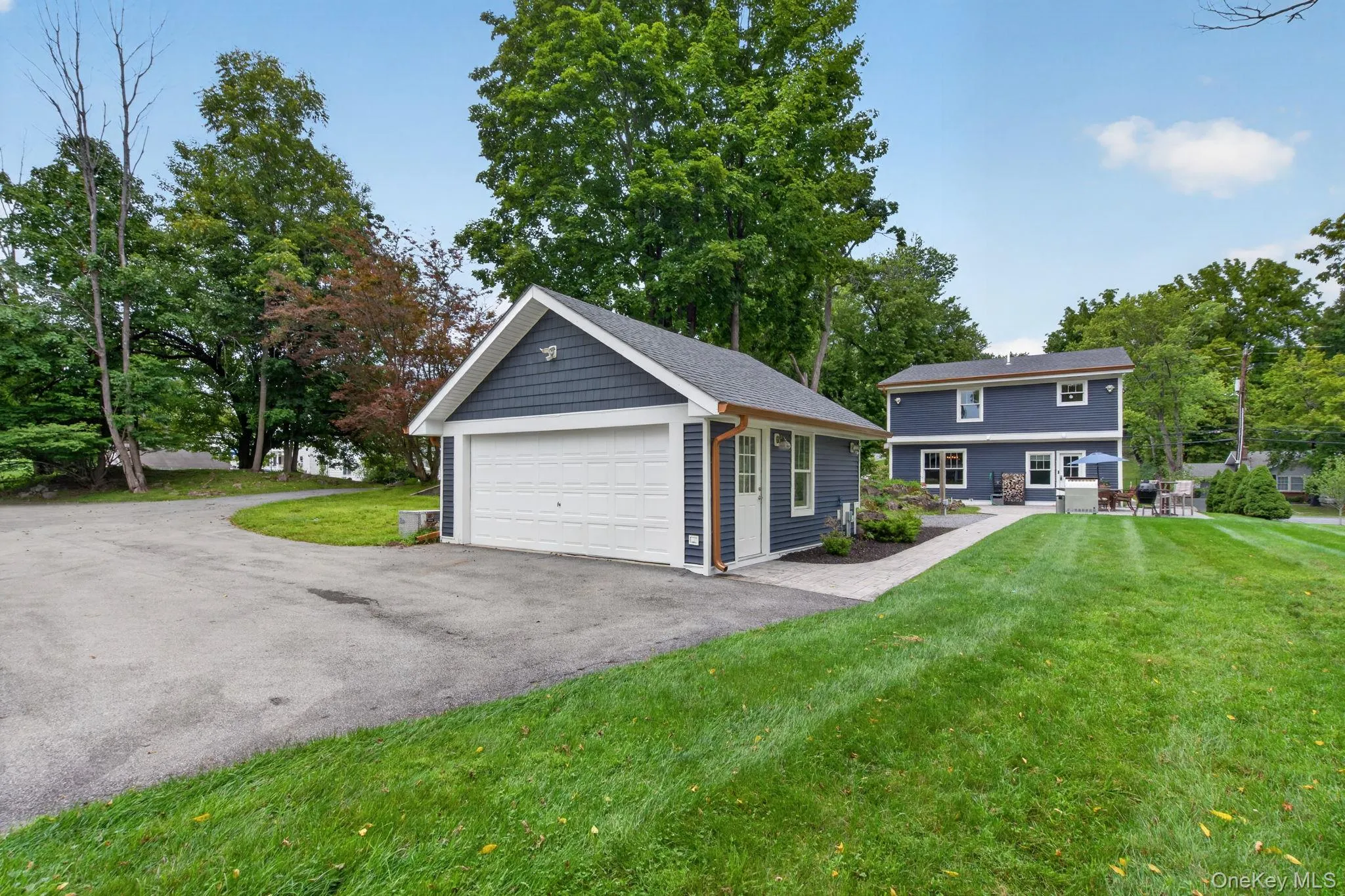 42 Colonial Avenue, Warwick (town), NY, 3 Bedrooms Bedrooms, 14 Rooms Rooms,2 BathroomsBathrooms,Residential,For Rent,Colonial,0,1042388 42 Colonial Avenue, Warwick (town), NY, 3 Bedrooms Bedrooms, 14 Rooms Rooms,2 BathroomsBathrooms,Residential,For Rent,Colonial,0,1042388