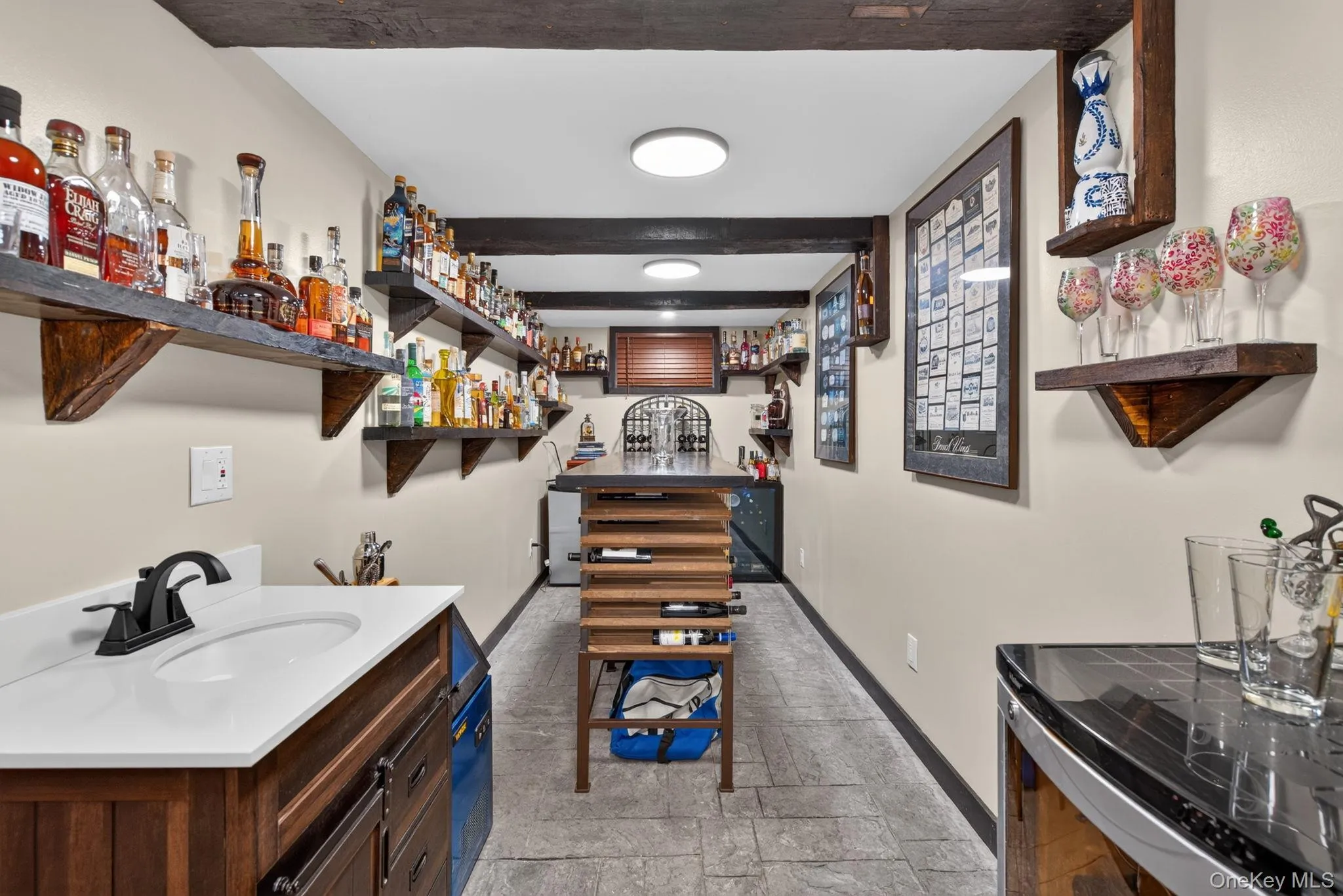 42 Colonial Avenue, Warwick (town), NY, 3 Bedrooms Bedrooms, 14 Rooms Rooms,2 BathroomsBathrooms,Residential,For Rent,Colonial,0,1042388 42 Colonial Avenue, Warwick (town), NY, 3 Bedrooms Bedrooms, 14 Rooms Rooms,2 BathroomsBathrooms,Residential,For Rent,Colonial,0,1042388