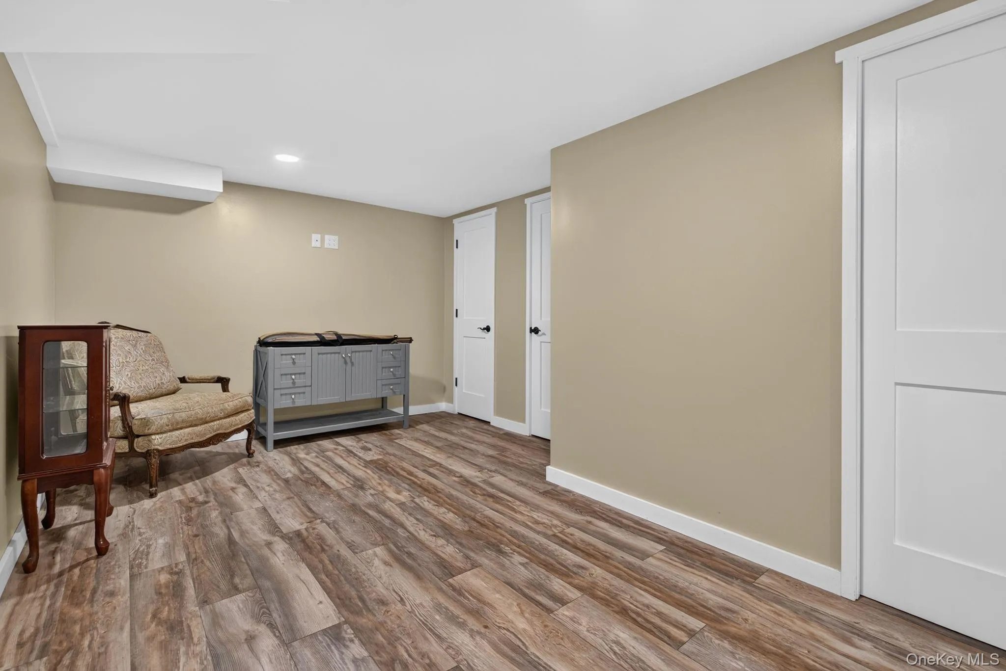 42 Colonial Avenue, Warwick (town), NY, 3 Bedrooms Bedrooms, 14 Rooms Rooms,2 BathroomsBathrooms,Residential,For Rent,Colonial,0,1042388 42 Colonial Avenue, Warwick (town), NY, 3 Bedrooms Bedrooms, 14 Rooms Rooms,2 BathroomsBathrooms,Residential,For Rent,Colonial,0,1042388