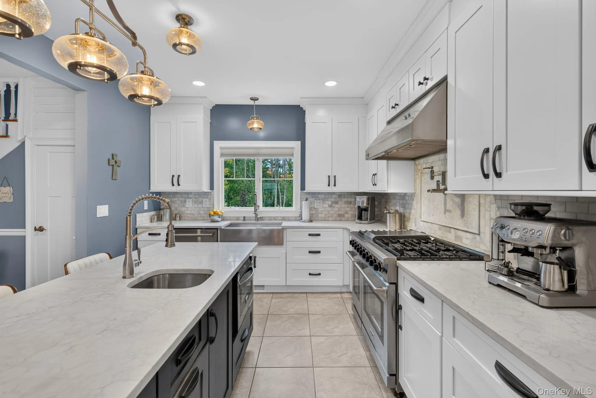 42 Colonial Avenue, Warwick (town), NY, 3 Bedrooms Bedrooms, 14 Rooms Rooms,2 BathroomsBathrooms,Residential,For Rent,Colonial,0,1042388 42 Colonial Avenue, Warwick (town), NY, 3 Bedrooms Bedrooms, 14 Rooms Rooms,2 BathroomsBathrooms,Residential,For Rent,Colonial,0,1042388