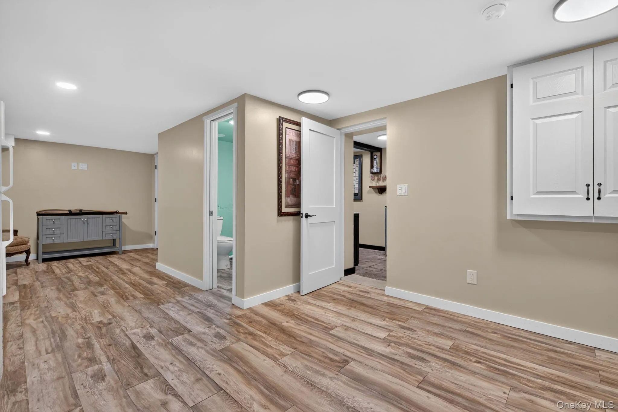 42 Colonial Avenue, Warwick (town), NY, 3 Bedrooms Bedrooms, 14 Rooms Rooms,2 BathroomsBathrooms,Residential,For Rent,Colonial,0,1042388 42 Colonial Avenue, Warwick (town), NY, 3 Bedrooms Bedrooms, 14 Rooms Rooms,2 BathroomsBathrooms,Residential,For Rent,Colonial,0,1042388