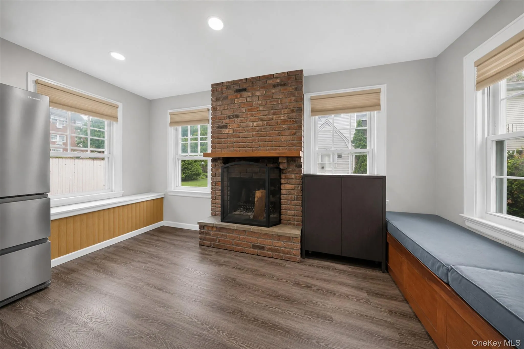 26 Van Nostrand Court, New York, NY, 4 Bedrooms Bedrooms, 7 Rooms Rooms,1 BathroomBathrooms,Residential,For Rent,Van Nostrand,0,1042392 26 Van Nostrand Court, New York, NY, 4 Bedrooms Bedrooms, 7 Rooms Rooms,1 BathroomBathrooms,Residential,For Rent,Van Nostrand,0,1042392